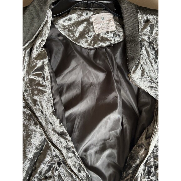 Jade & Ivory Quilted Crushed Velvet Sage Green Whimsigoth Bomber Jacket Zip M - Picture 9 of 10